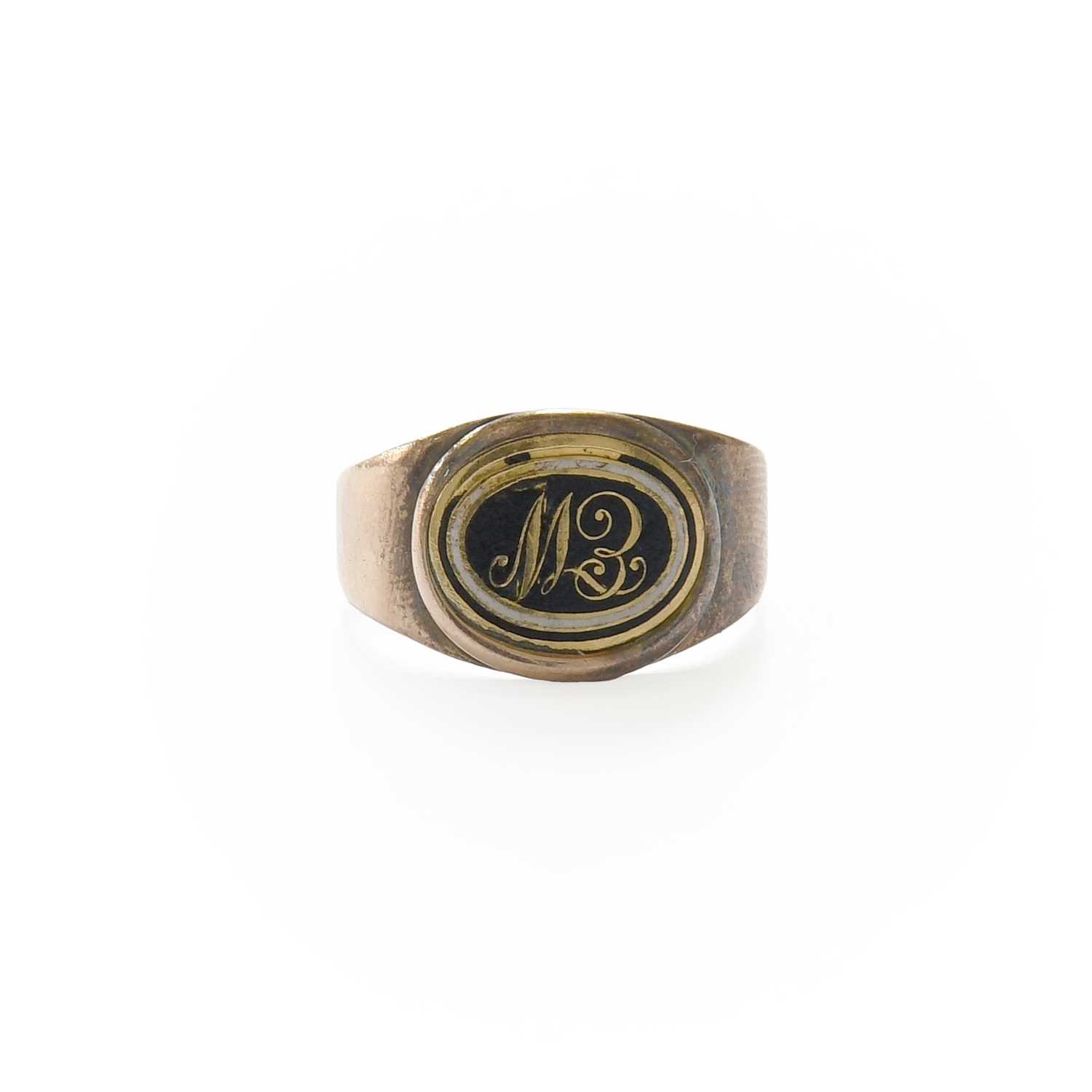 Lot 91 - An Enamel Mourning Ring, the plaque enamelled...