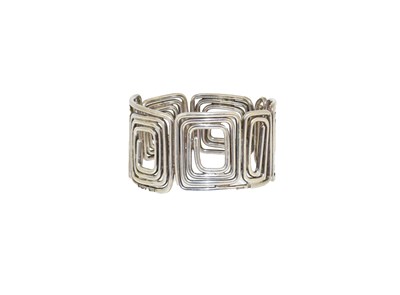 Lot 90 - An Irish Silver Napkin-Ring, by Kilkenny...