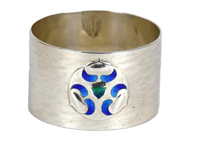 Lot 27 - An Edward VII Silver and Enamel Napkin-Ring,...