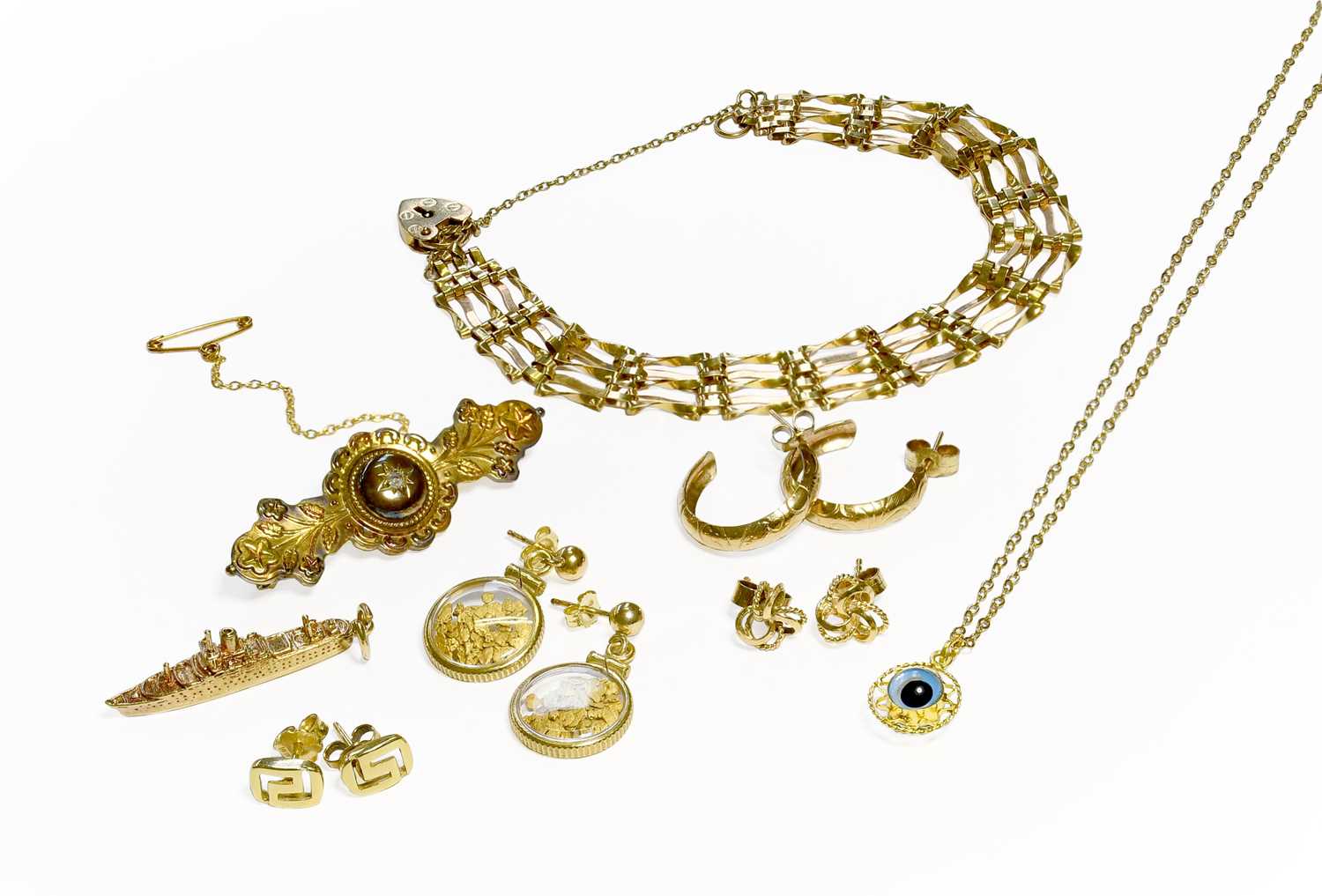 Lot 46 - A Small Quantity of Jewellery, including a 9...
