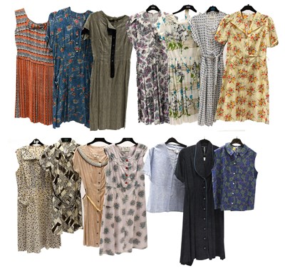 Lot 2188 - Circa 1950s Ladies Printed Cotton and Other...