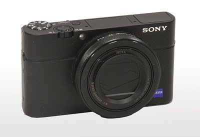 Lot 174 - Sony DSC-RX100MIV