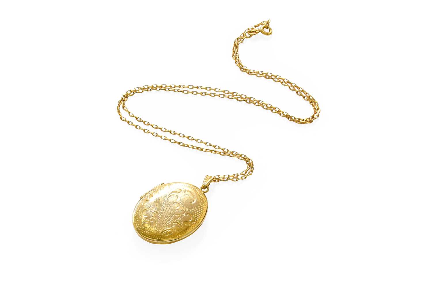 Lot 71 - A 9 Carat Gold Locket on Chain, of oval...