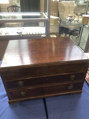 Lot 2066 - An Elizabeth II Silver Table-Service