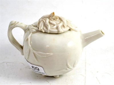 Lot 69 - A blanc de chine teapot and cover