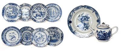 Lot 104 - A Chinese Porcelain Plate, Qianlong, painted...