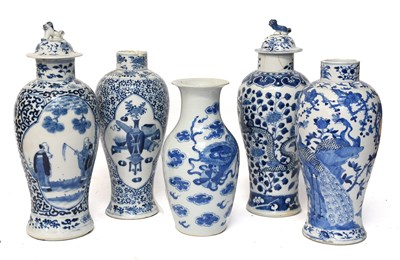 Lot 106 - A Chinese Porcelain Vase, Kangxi reign mark...