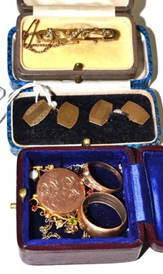Lot 119 - Cased pair of 9ct gold cufflinks, bar brooch stamped 9ct, band ring, stone set ring (a.f.), an opal