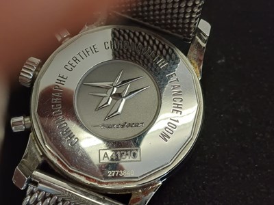 Lot 2174 - Breitling: A Stainless Steel Automatic...