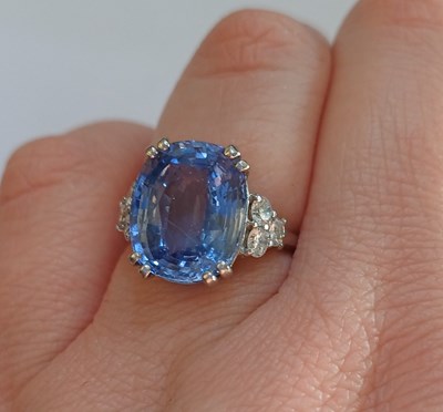 Lot 2291 - An 18 Carat White Gold Sapphire and Diamond...