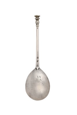 Lot 2024 - An Elizabeth I Silver Seal-Top Spoon