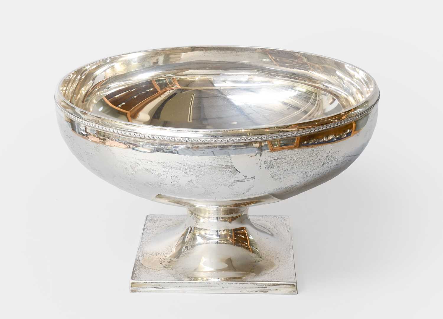Lot 130 - A George V Silver Bowl, by Mappin and Webb,