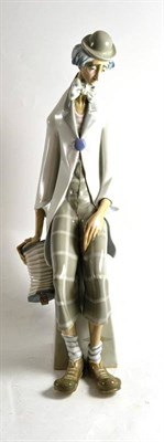 Lot 276 - Lladro figure of a tall clown with squeeze box, No.33