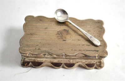 Lot 299 - Silver snuff box and silver salt spoon