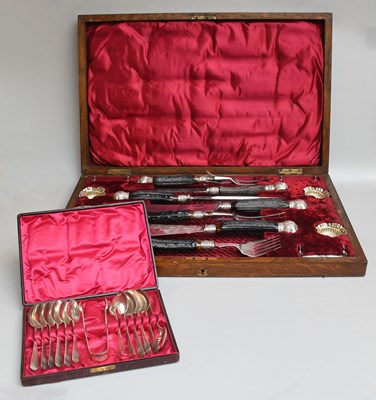 Lot 124 - A Cased Set of Silver Teaspoons, Old English...