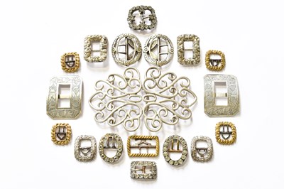 Lot 331 - Assorted Silver, Plated and Gilt Metal Small...
