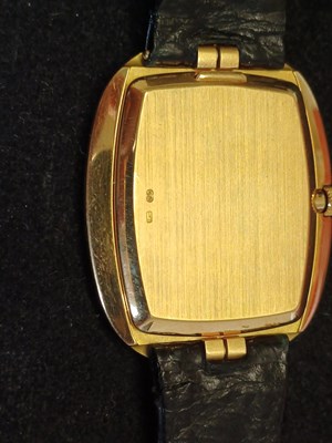 Lot 2304 - Patek Philippe: A Good 18 Carat Gold...