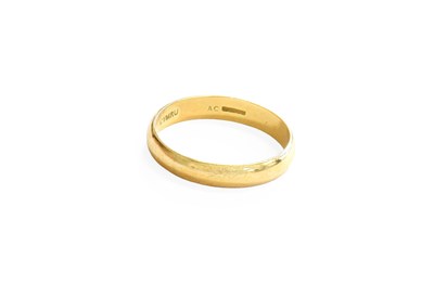 Lot 444 - An 18 Carat Gold Band Ring, finger size U,...