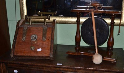 Lot 416 - An oak gong and a Victorian mahogany coal scuttle