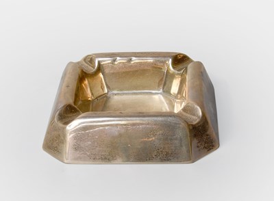 Lot 138 - A George VI Silver Ashtray, by Mappin and Webb,...