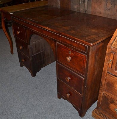 Lot 448 - 19th century mahogany gentleman's washing chest