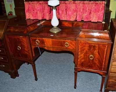 Lot 463 - Inlaid mahogany sideboard