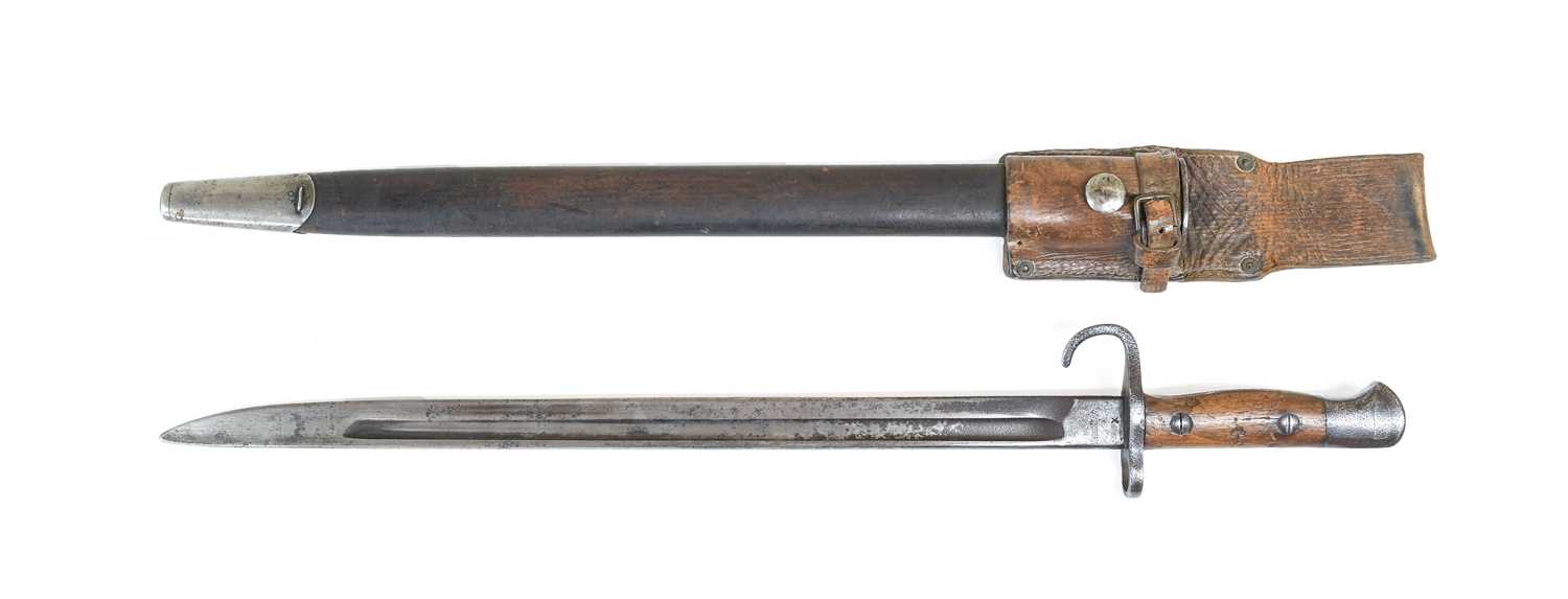 Lot 379 - A Rare British 1907 Pattern Sword Bayonet with...