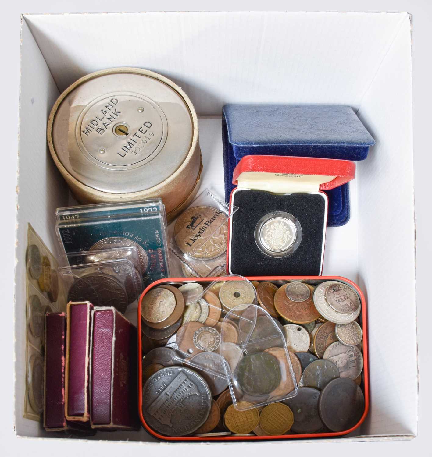 Lot 28 - A Collection of British and World Coins, to...