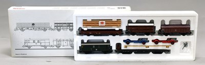 Lot 3260 - Marklin HO Gauge Wagon/Coach Sets
