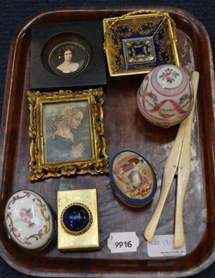 Lot 191A - Eight assorted small boxes etc