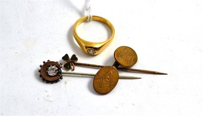 Lot 81 - An 18ct gold diamond set ring, two tie pins and a Masonic cufflink