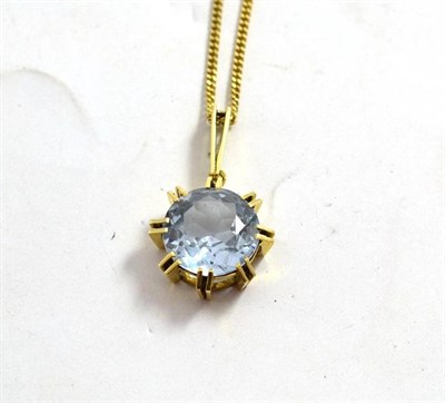 Lot 109 - A pendant on chain, stamped '585'