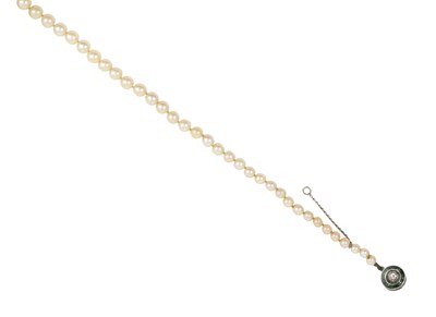 Lot 2395 - A Cultured Pearl Necklace, with An Emerald and...