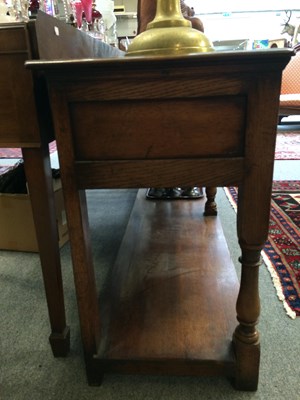 Lot 1167 - A Titchmarsh and Goodwin Style Three Drawer...