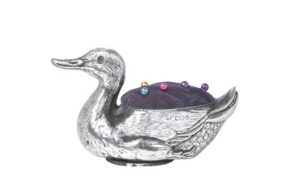 Lot 2175 - An Edward VII Silver Pin-Cushion