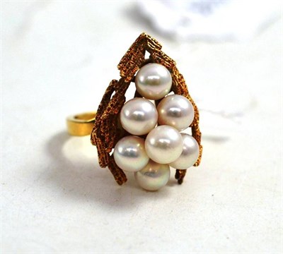 Lot 190 - A pearl cluster ring, stamped '585'