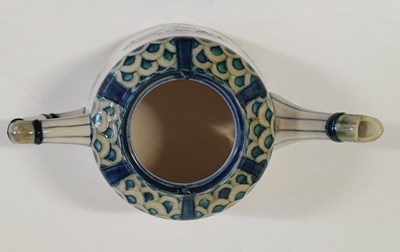 Lot 22 - A Moorcroft Macintyre Dura Ware Daisy Pattern...