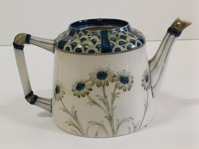 Lot 22 - A Moorcroft Macintyre Dura Ware Daisy Pattern...