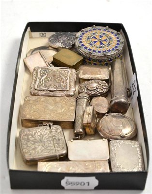 Lot 212 - Quantity of silver, white metal and plated vestas, vinaigrettes, etc