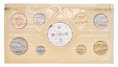 Lot 435 - Monaco, Specimen Set 1976, 9-coin set, 50...