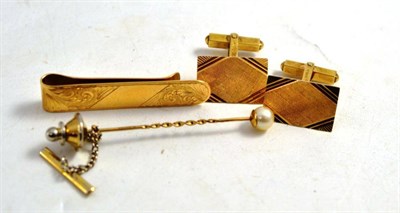 Lot 337 - A pearl stick pin, a tie clip stamped '18ct' and a pair of 9ct gold cufflinks