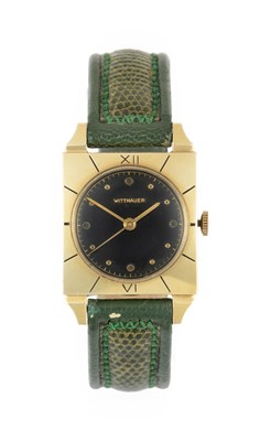 Lot 2271 - Wittnauer: A 14 Carat Gold Centre Seconds...