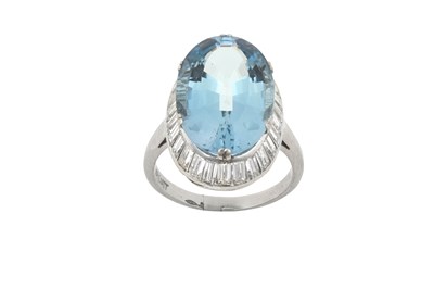 Lot 2111 - An Aquamarine and Diamond Cluster Ring the...