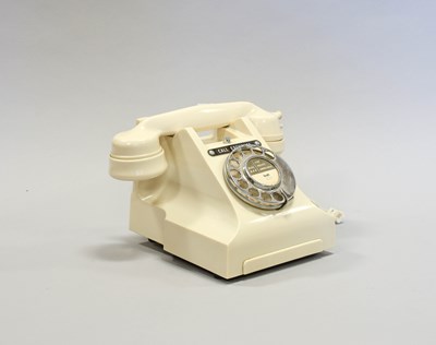 Lot 110 - GEC Ivory Type 312L Telephone