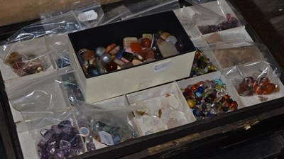 Lot 373 - A quantity of loose agates and other gemstones, including bloodstone, intaglios, banded agates, and