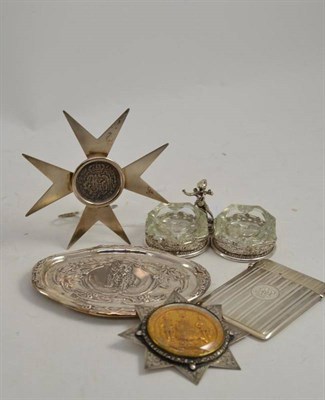 Lot 420 - A silver mounted Ancient Order of Forresters medal, card case, a dish embossed with a cat, etc