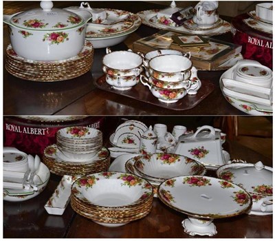 Lot 431 - Royal Albert 'Old country roses' dinnerwares