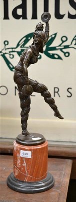 Lot 440 - Art Deco style figure