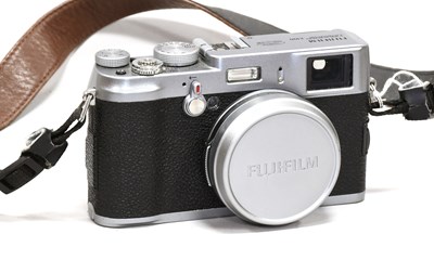 Lot 162 - Fujifilm Finepix X100 Camera