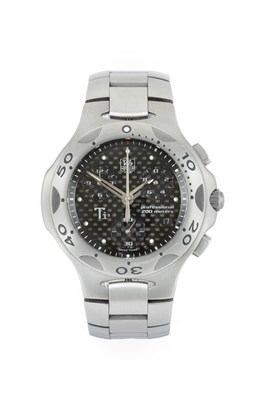 Lot 2257 - Tag Heuer: A Stainless Steel Calendar...